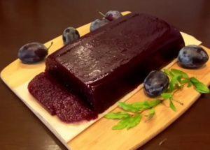 Вкусен домашен сливов мармалад
