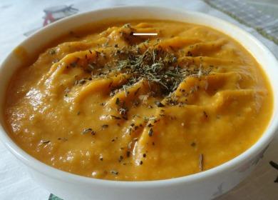 Прост и вкусен хайвер от тиквички във фурната