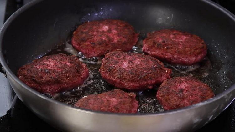 Запържете баничките за готвене