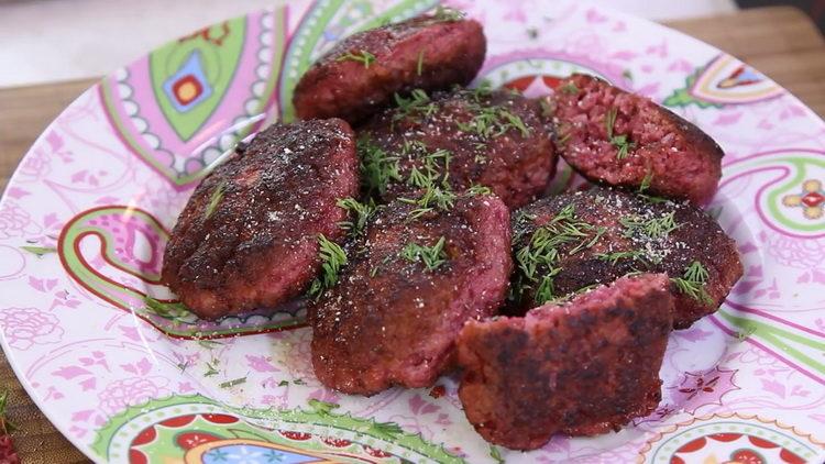 котлети от цвекло готови