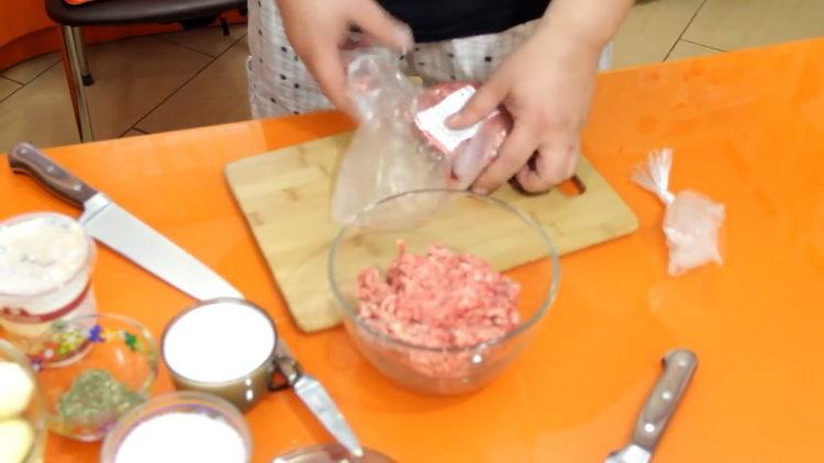 Готвене на месо на френски с кайма