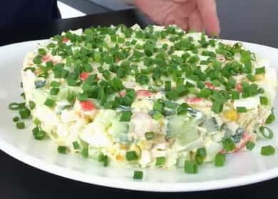 Как да научите как да приготвите вкусна салата с раци пръчки 🦀
