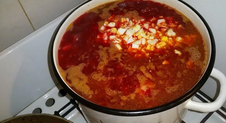 Как да научите как да приготвите вкусно люто цвекло по класическа рецепта