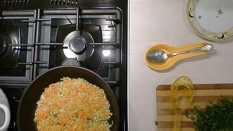 Запържете морковите, за да готвите