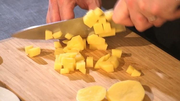 Готвене супа от пюре от броколи и карфиол