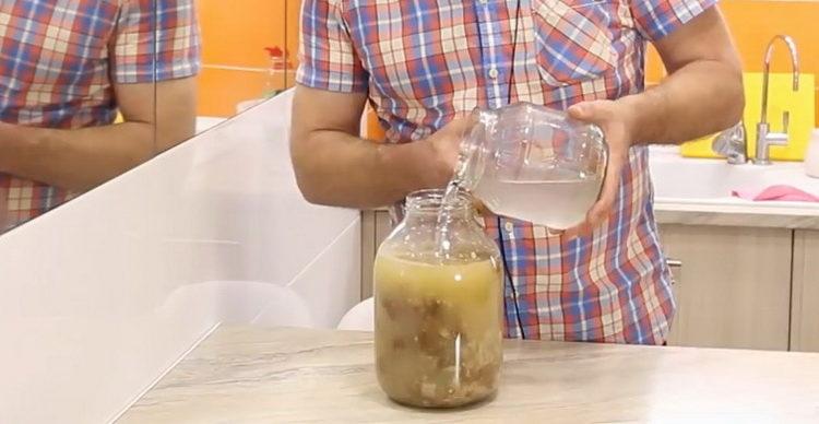 добавете вода