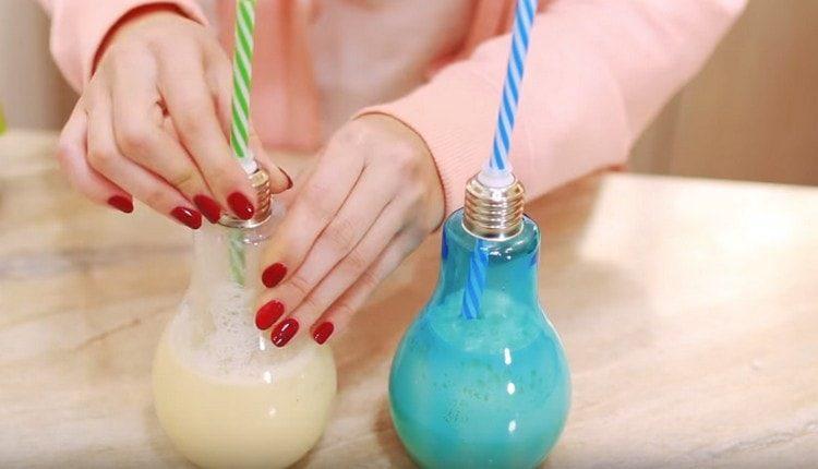 Коктейлът Pina Colada може да се сервира в красиви чаши.
