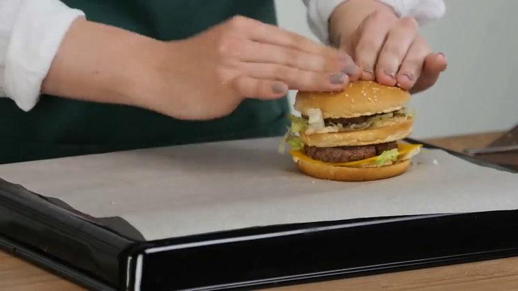 Големият Mac е готов