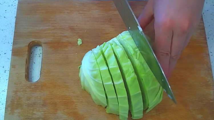 нарязано пържоло зеле