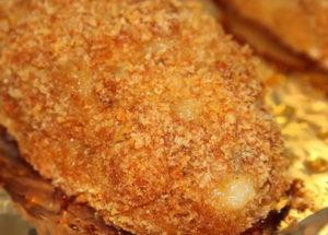 Сочни пилешки котлети с вкусна коричка във фурната