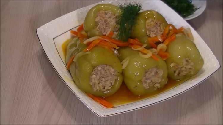 чушки, пълнени с месо и ориз в бавна готварска печка