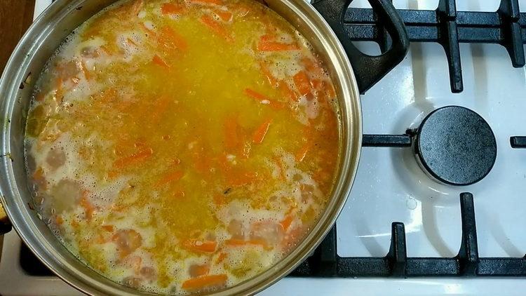 добавете вода