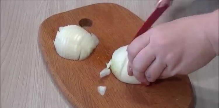 нарязваме лука