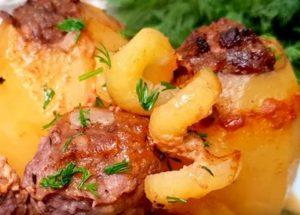 Ние приготвяме вкусни и апетитни картофи, пълнени с кайма, по стъпка по стъпка рецепта със снимка.