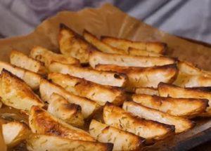 Невероятно вкусни и апетитни картофи у дома: готвим според рецептата със снимка.