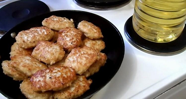 пилешки котлети с овесени ядки