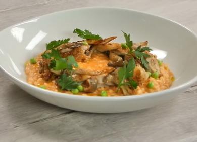Вкусно ризото с пилешко месо и гъби