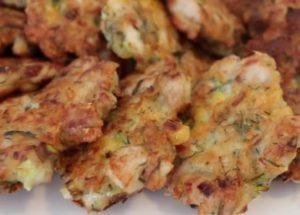 пригответе вкусни нарязани пилешки кюфтета
