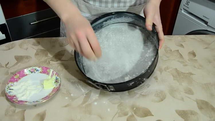 поръсете с брашно
