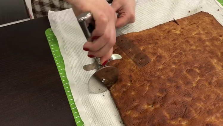 направете разфасовки на тортата